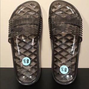 Puma Fenty X Rihanna Collab ⚫️ Black Jelly Slides